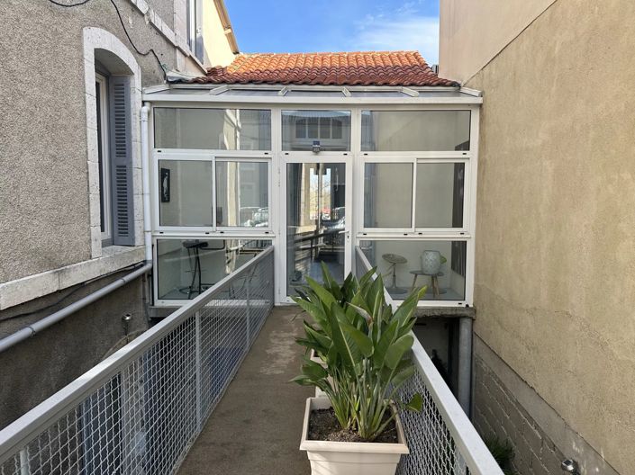 Image No.14-6 Bed House for sale