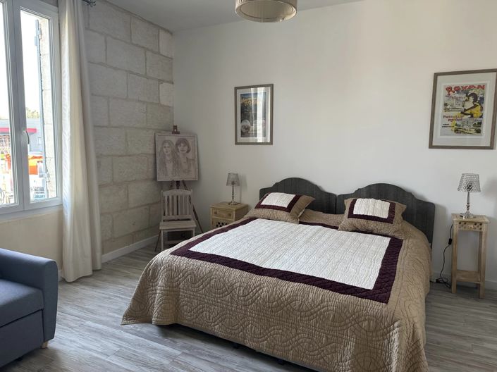 Image No.8-6 Bed House for sale