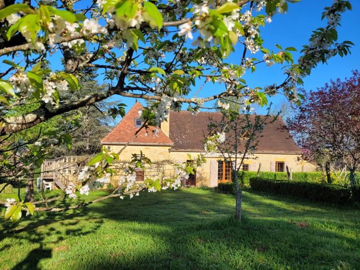 Image No.1-5 Bed House for sale