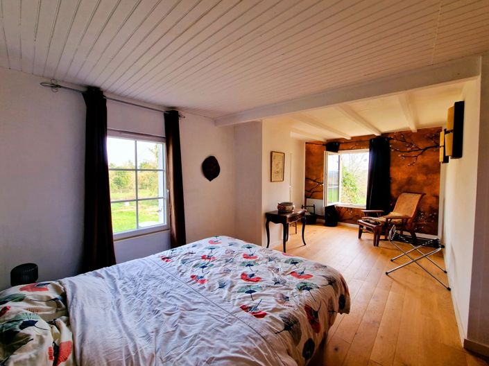 Image No.9-5 Bed House for sale