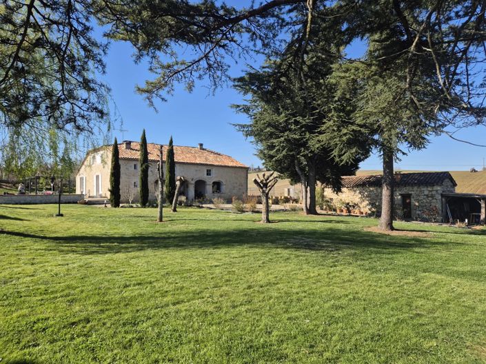 Image No.15-4 Bed House for sale