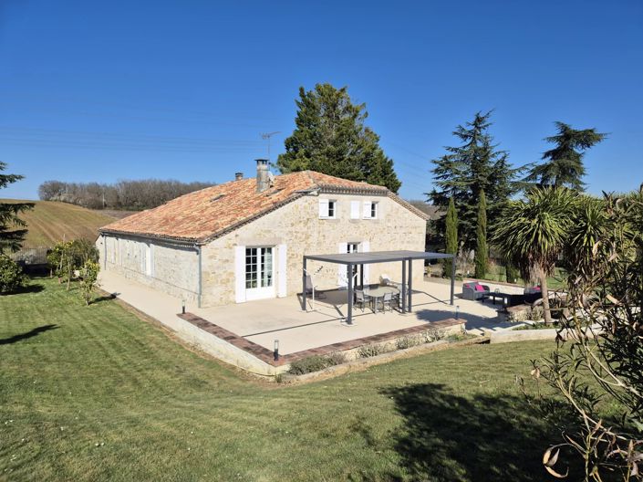 Image No.2-4 Bed House for sale