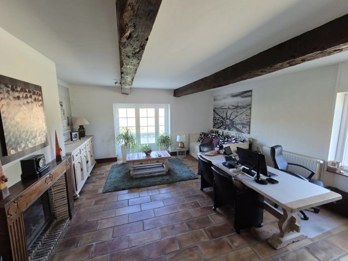 Image No.8-4 Bed House for sale