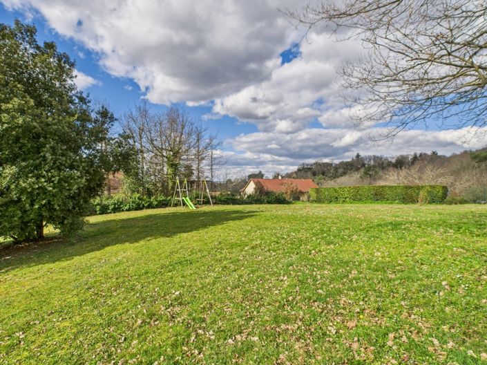 Image No.11-4 Bed House for sale