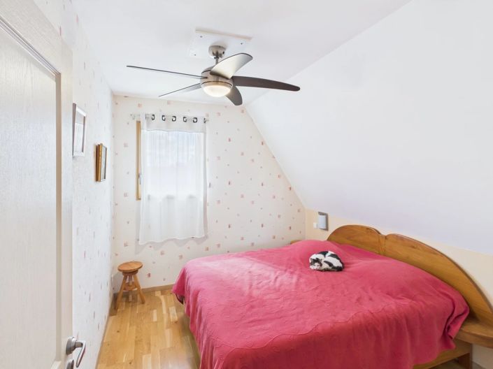 Image No.7-4 Bed House for sale