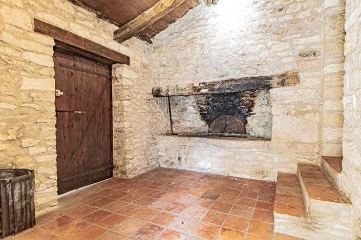 Image No.11-6 Bed Village House for sale