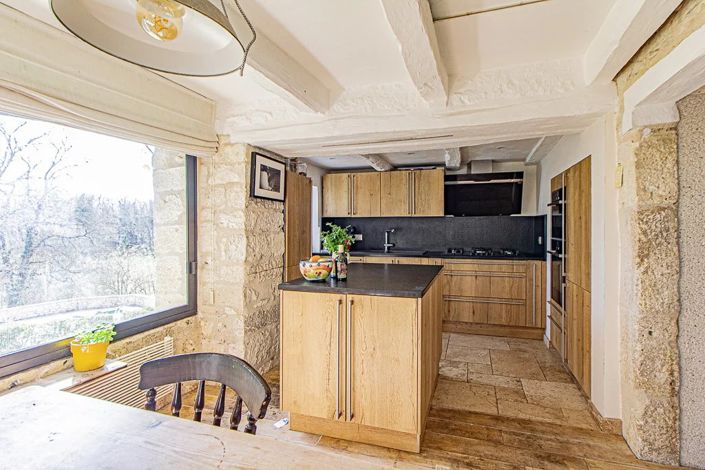 Image No.4-6 Bed Village House for sale