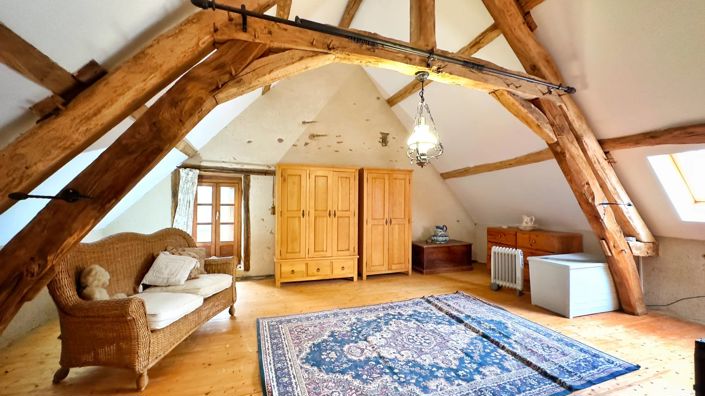 Image No.1-3 Bed House for sale