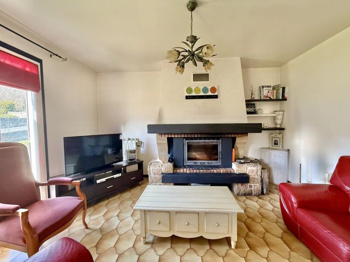 Image No.8-3 Bed House for sale