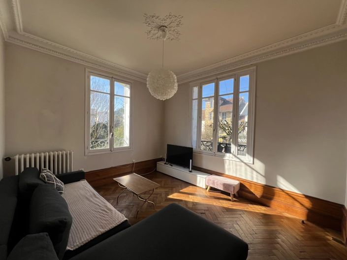 Image No.6-5 Bed House for sale