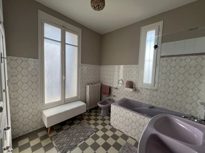 Image No.15-5 Bed House for sale