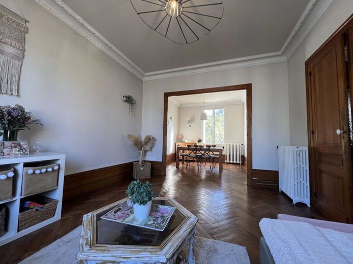 Image No.4-5 Bed House for sale