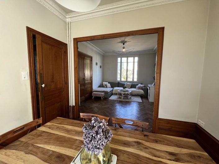 Image No.8-5 Bed House for sale