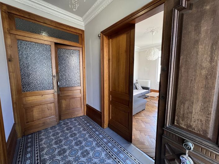 Image No.11-5 Bed House for sale