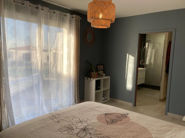 Image No.13-5 Bed House for sale