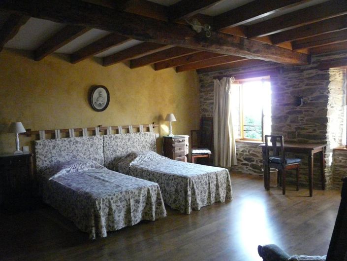 Image No.6-5 Bed House for sale