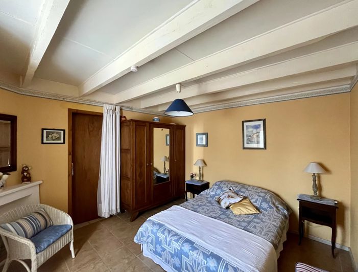 Image No.4-2 Bed House for sale