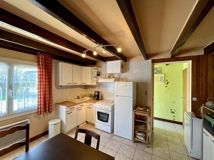 Image No.8-2 Bed House for sale