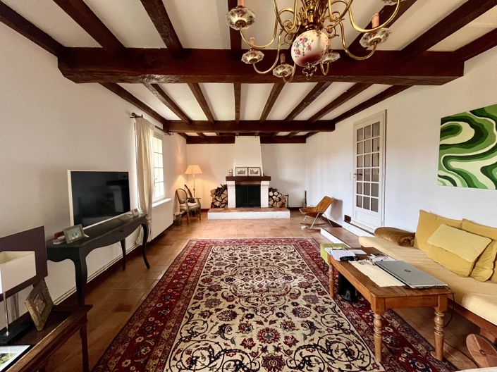 Image No.9-3 Bed House for sale