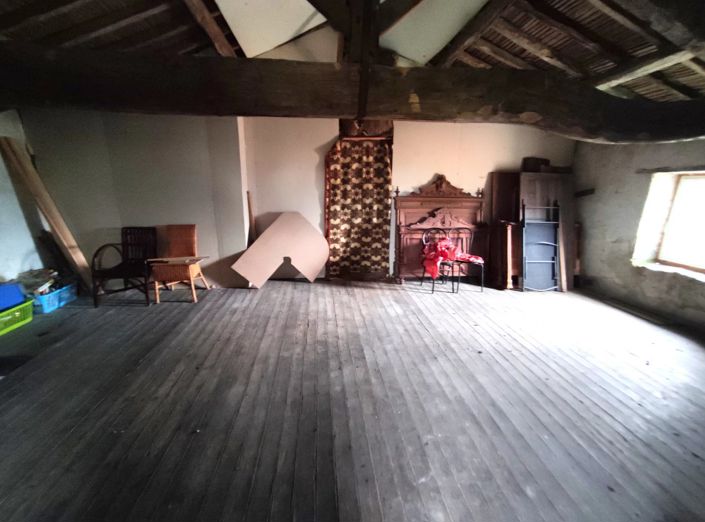 Image No.11-2 Bed House for sale