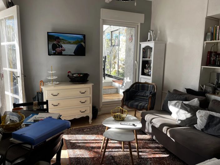 Image No.12-2 Bed House for sale