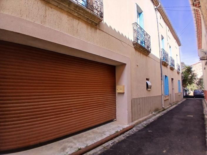 Image No.7-6 Bed House for sale