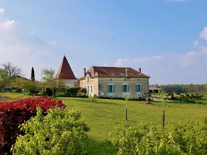 Image No.1-5 Bed House for sale