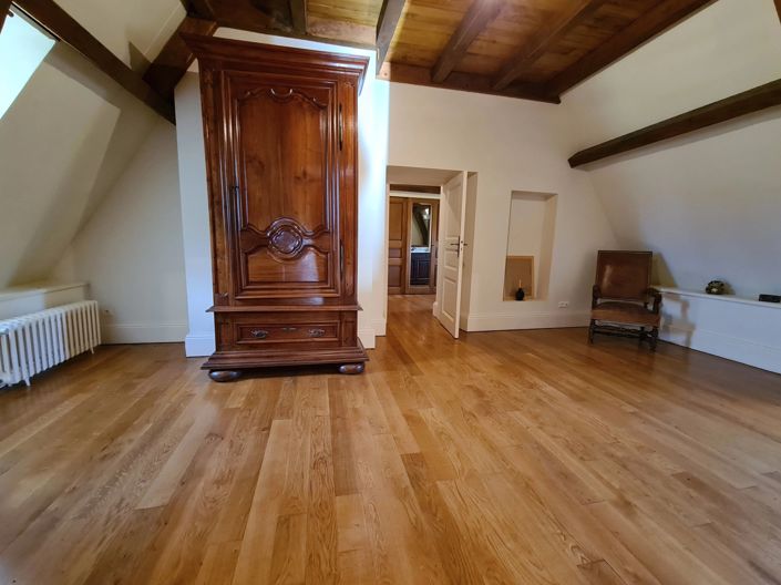 Image No.13-6 Bed House for sale