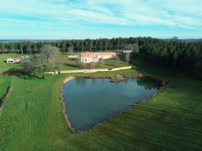 Image No.2-6 Bed House for sale