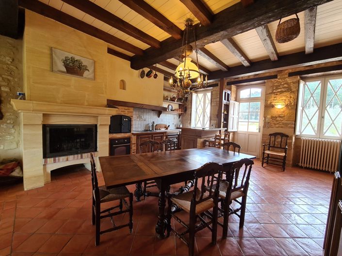 Image No.5-6 Bed House for sale