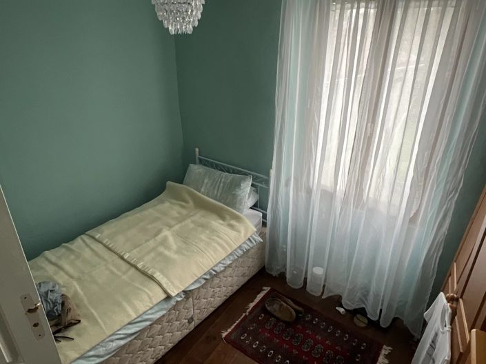 Image No.10-3 Bed House for sale