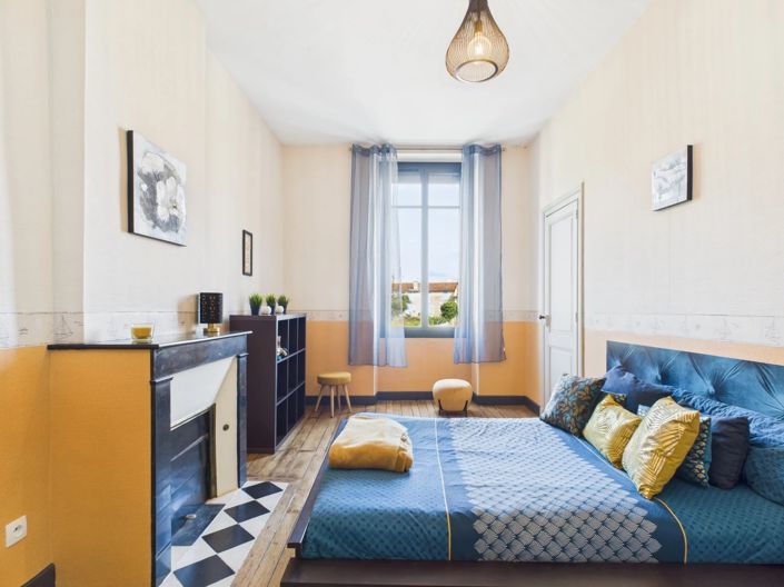 Image No.12-9 Bed Village House for sale