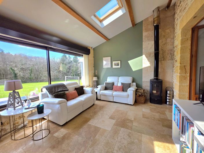 Image No.4-4 Bed House for sale