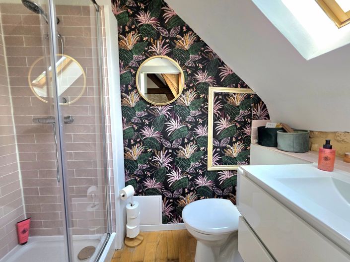 Image No.8-4 Bed House for sale