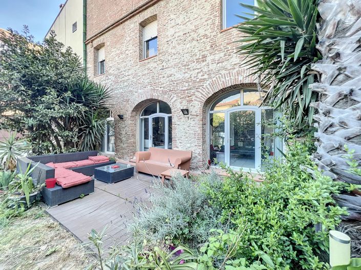 Image No.13-4 Bed Property for sale