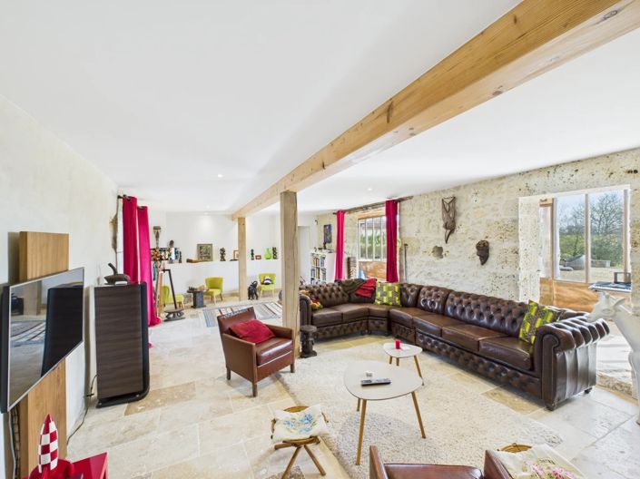 Image No.6-6 Bed House for sale