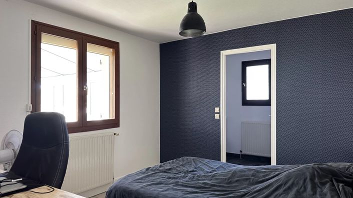 Image No.11-5 Bed House for sale