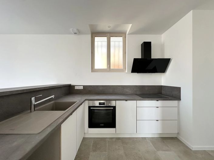 Image No.2-2 Bed House for sale