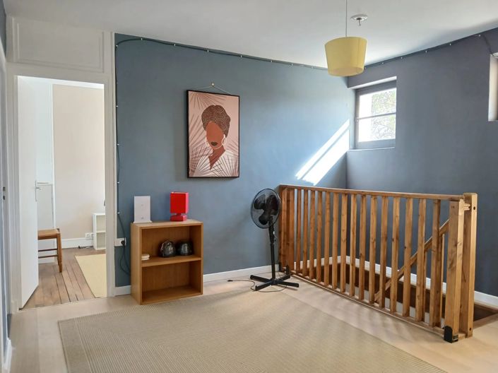 Image No.10-5 Bed House for sale