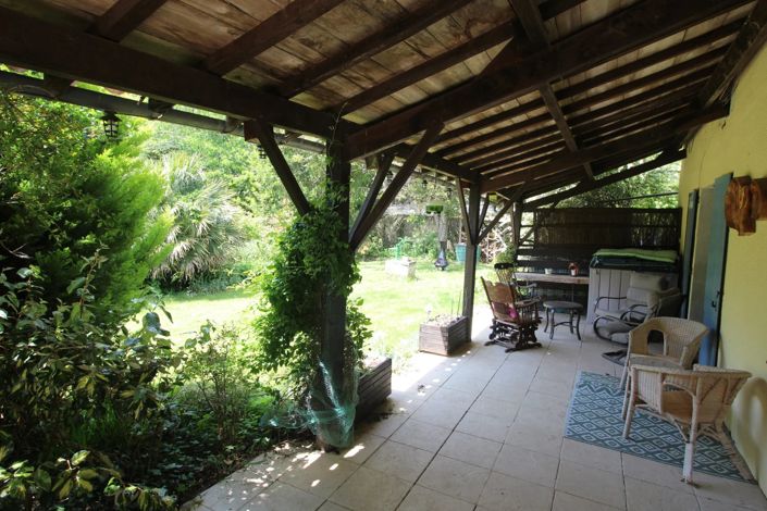 Image No.11-8 Bed House for sale