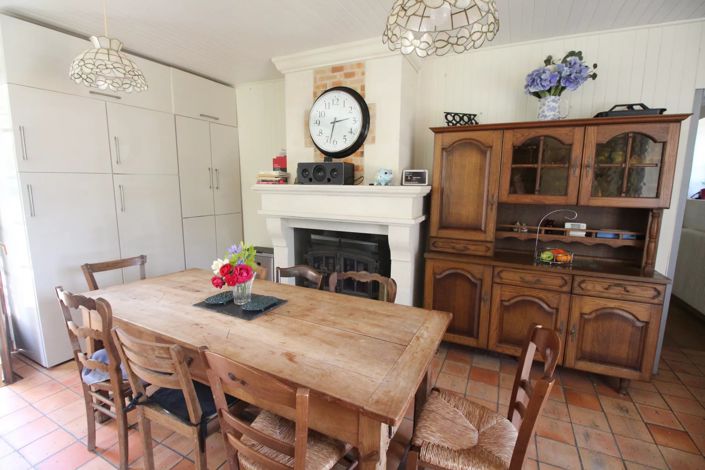 Image No.5-8 Bed House for sale