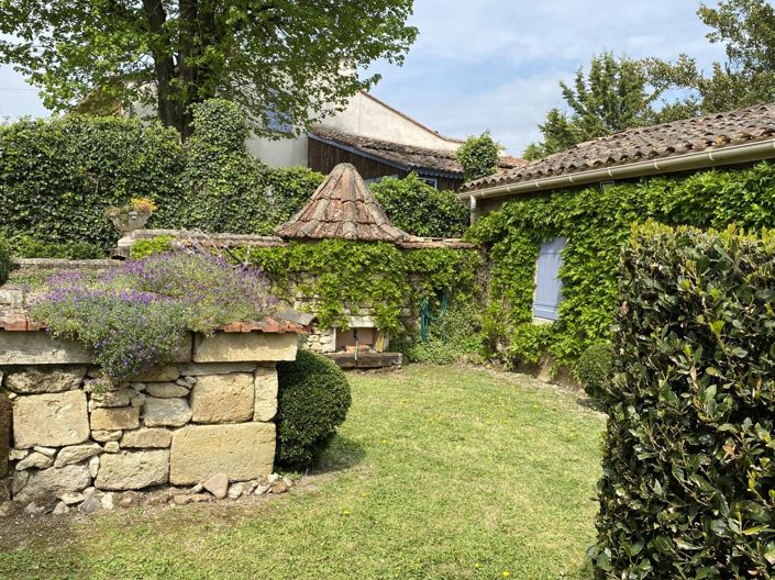 Image No.2-4 Bed House for sale