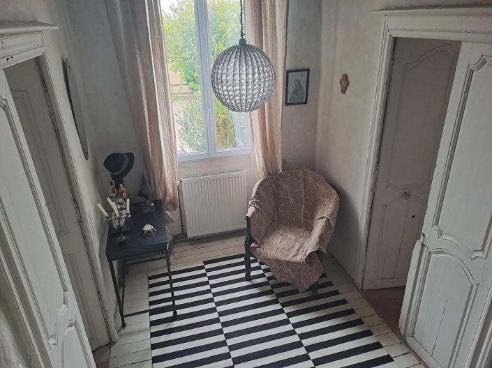 Image No.8-4 Bed House for sale