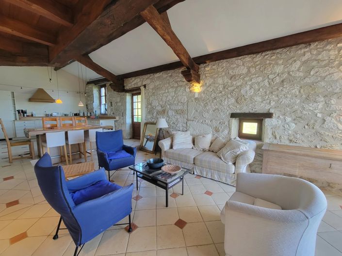 Image No.13-8 Bed House for sale