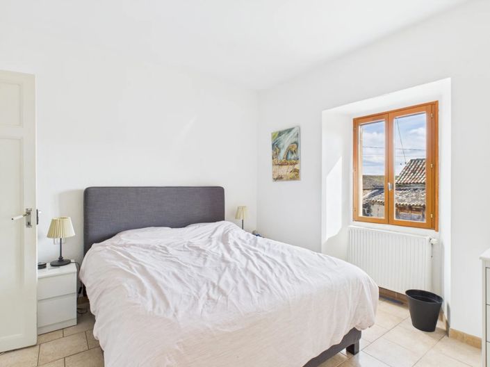 Image No.6-3 Bed House for sale