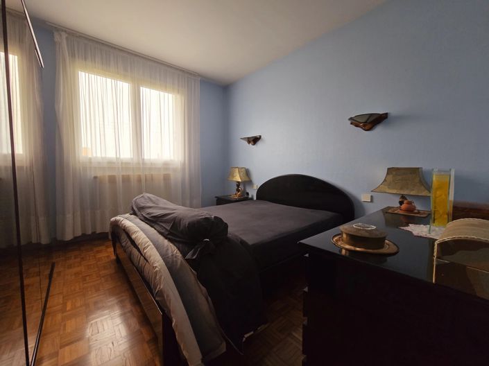 Image No.6-2 Bed House for sale