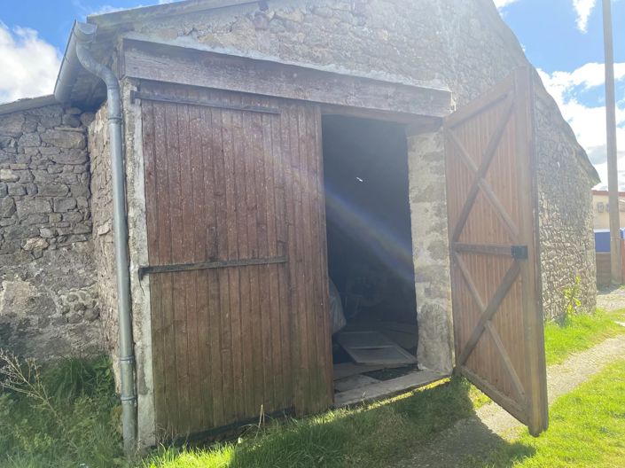 Image No.9-2 Bed House for sale