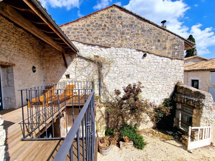 Image No.12-2 Bed House for sale