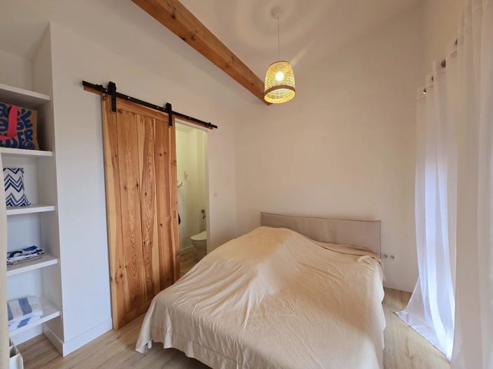 Image No.7-2 Bed House for sale