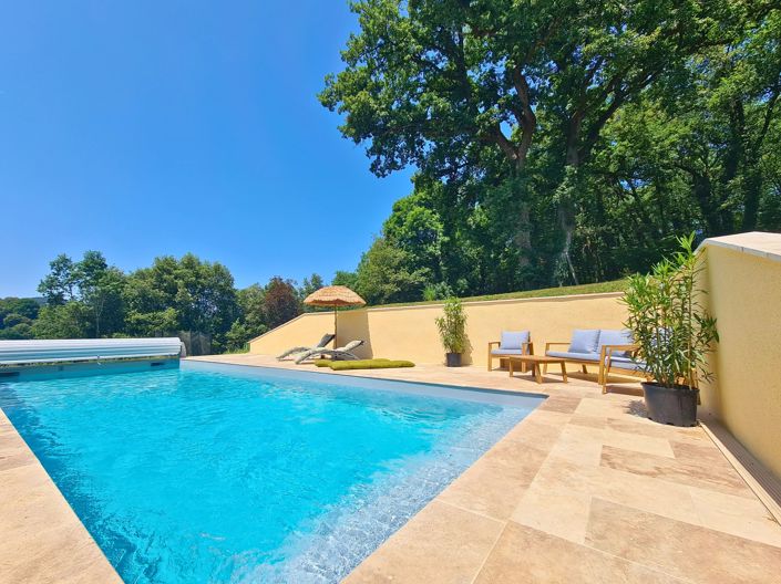 Image No.2-6 Bed House for sale